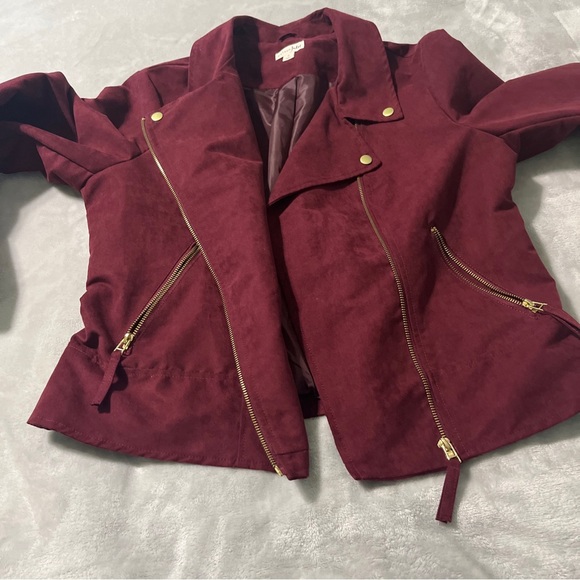 Maison Jules XL Women's Faux Suede Moto Jacket Maroon With Gold Zippers - Picture 9 of 12